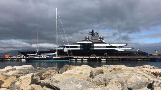 Imagen del 'Crescent', atracado en Port Tarraco, en Tarragona / CEDIDA