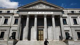 Fachada del Congreso de los Diputados. Imagen del artículo 'Cuando no se sabe saber vencer ni convencer' / EFE