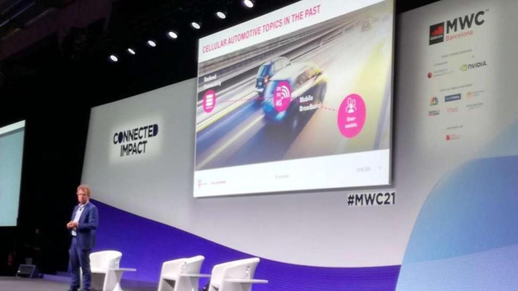 El 5G, una tecnología imprescindible para los coches autónomos / CG