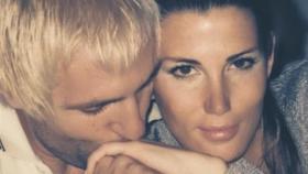 Una foto de Santiago Cañizares junto a su mujer Mayte García