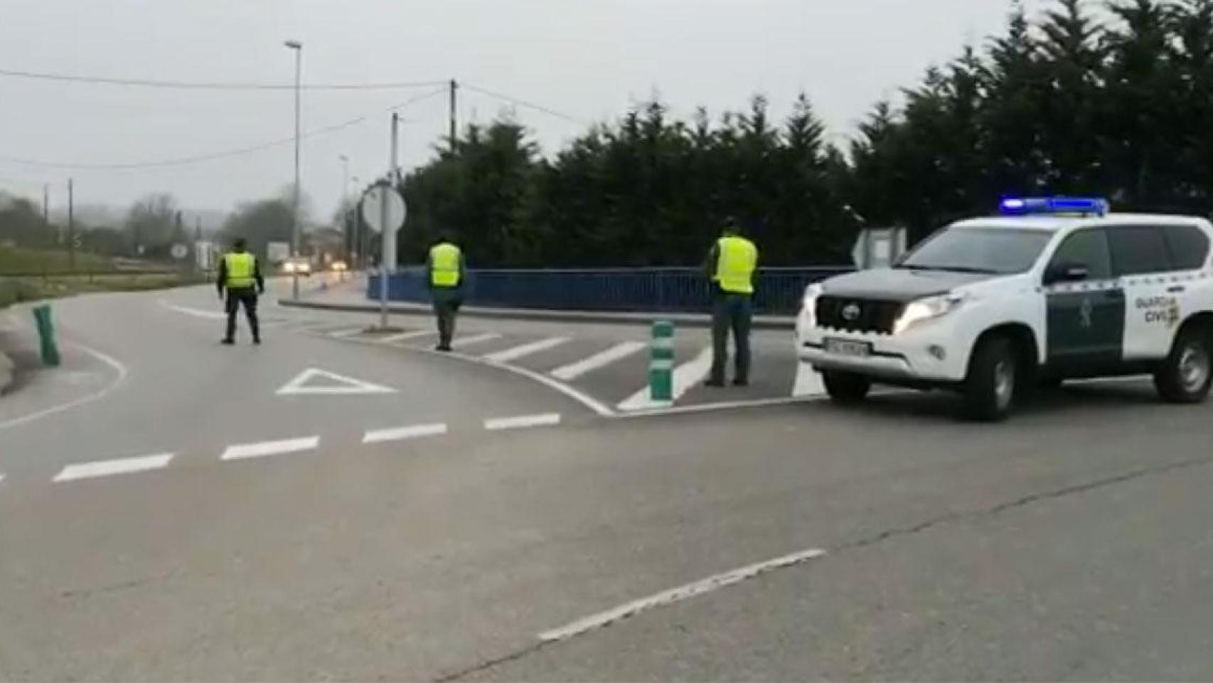 Guardias civiles desplegados durante el estado de alarma por el coronavirus / GUARDIA CIVIL