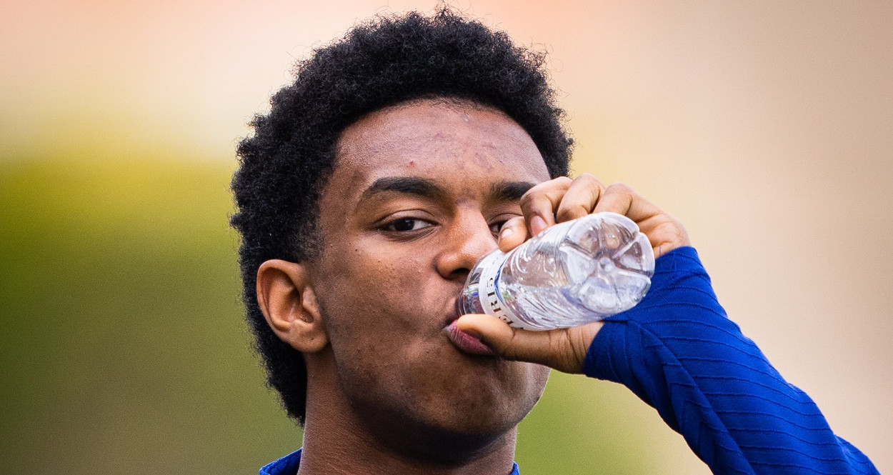 Alejandro Balde, uno de los internacionales que regresa a los entrenamientos del Barça / FCB