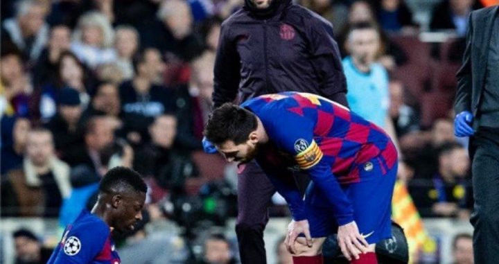 Dembelé quedó tendido en el césped, lesionado/ Twitter