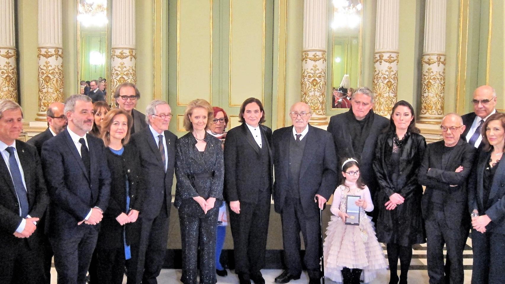 Los asistentes al homenaje a Caballé el el Liceu, entre ellos, Ada Colau / EUROPA PRESS