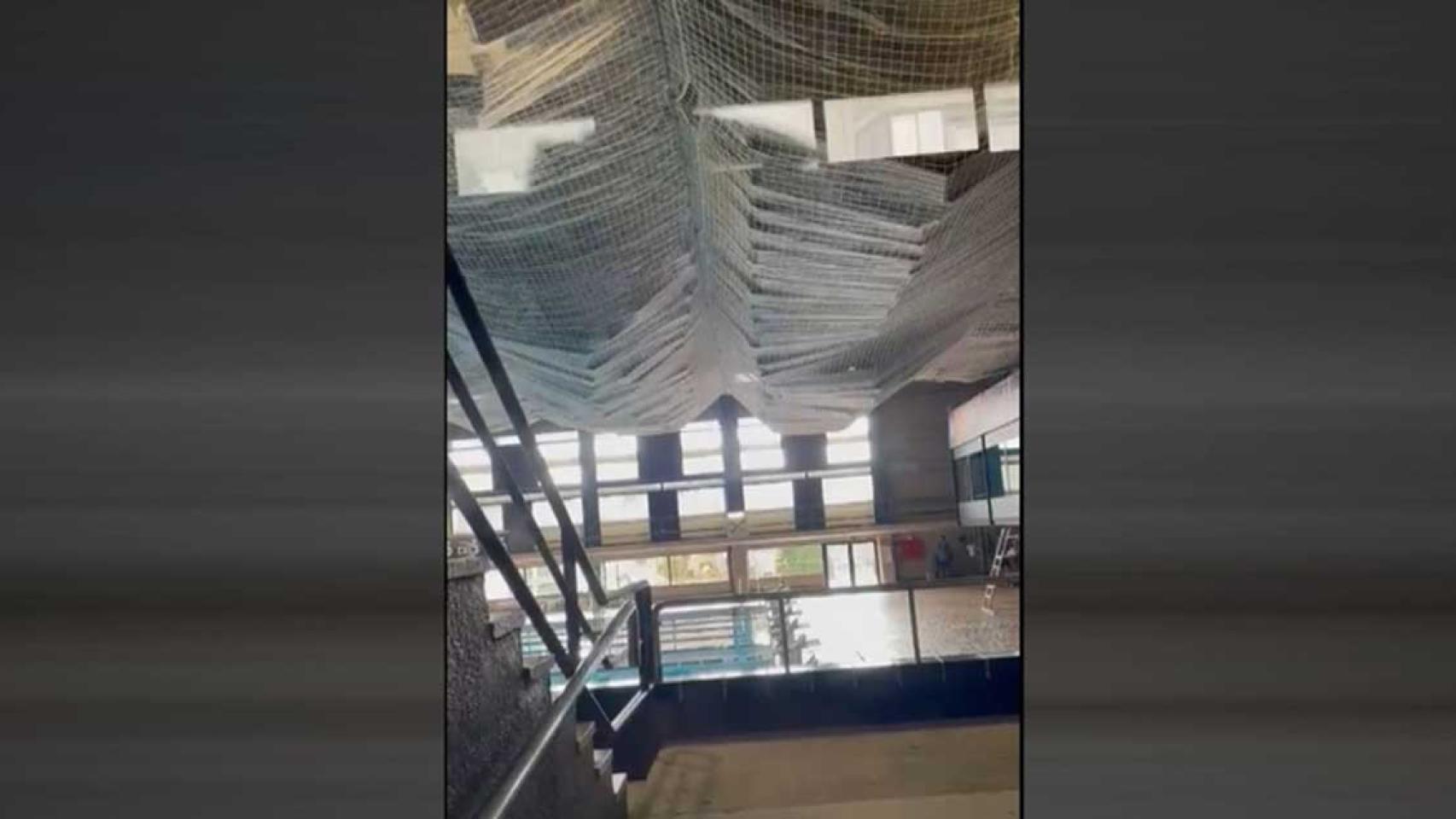 Techo de la piscina Sant Jordi de Barcelona / BETEVÉ