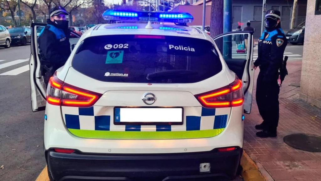 La Policía Local de Esplugues de Llobregat (Barcelona), en una imagen de archivo / TWITTER