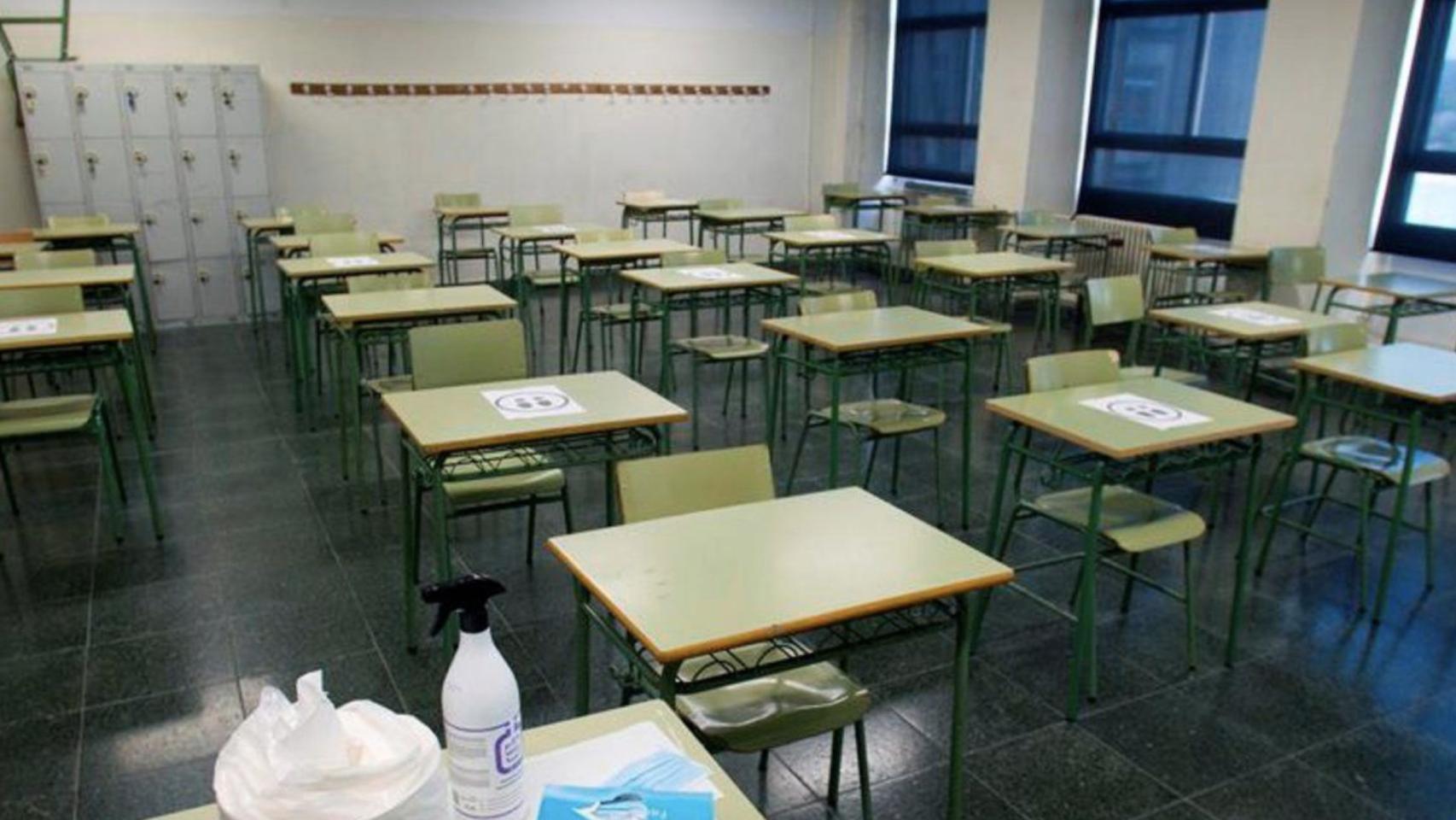 Un aula vacía para ilustrar el acoso escolar / EFE