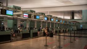 El aeropuerto de El Prat vacío por el Covid-19 / EP