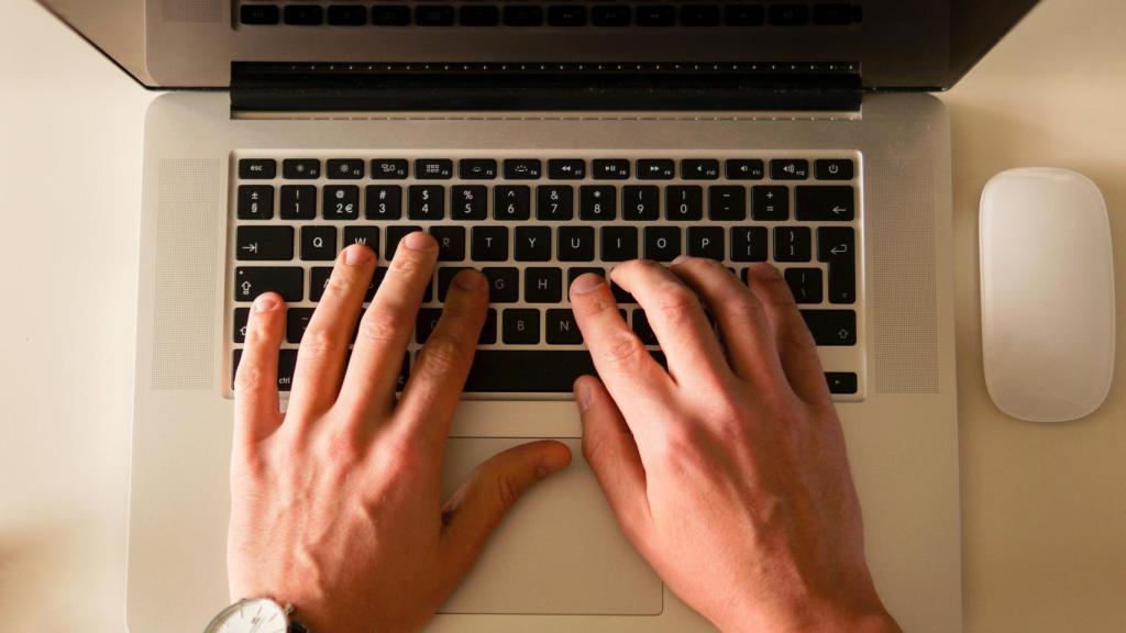 El ordenador como medio para acceder a apuestas online