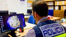 Un agente de policía de la UDEF / EP