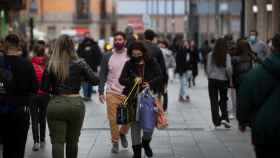 Primer domingo de horarios comerciales ampliados en Barcelona / EP