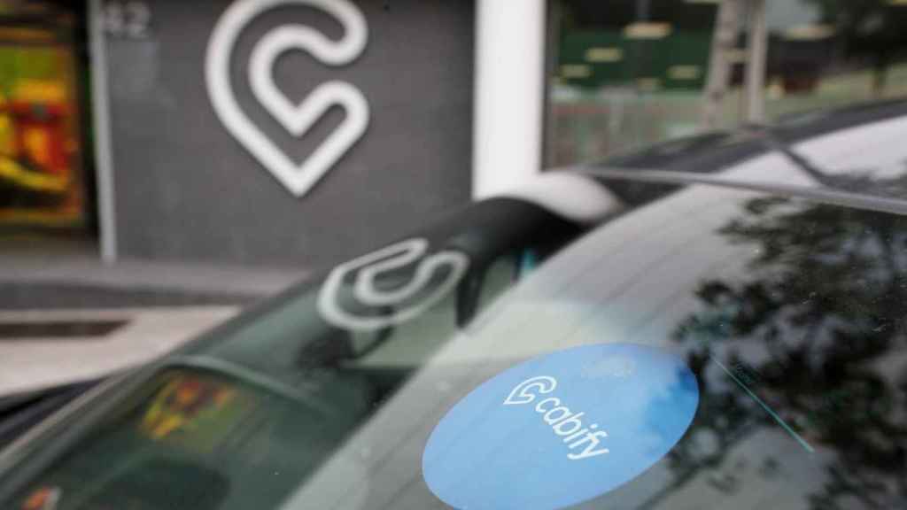 Vehículo con el logo de Cabify / EP