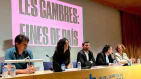 Joan Canadell (c), el próximo presidente de la Cámara de Comercio de Barcelona junto a Mónica Roca (2i), Pere Barrios (2d) y Roser Xalabarder (d) / CG