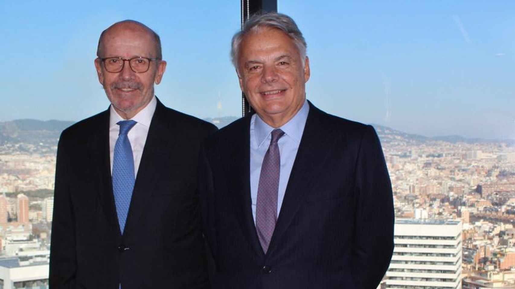 A la izquierda, Enrique Díaz-Morera, presidente de EDM, junto a Ignacio Garralda, presidente de Mutua Madrileña