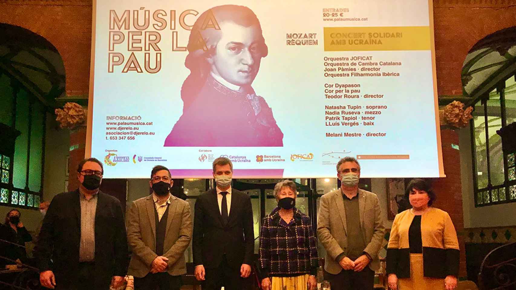 Los encargados de realizar la presentación en el Palau de la Música Catalana para el concierto solidario en apoyo del pueblo ucraniano del próximo 8 de abril / EUROPA PRESS