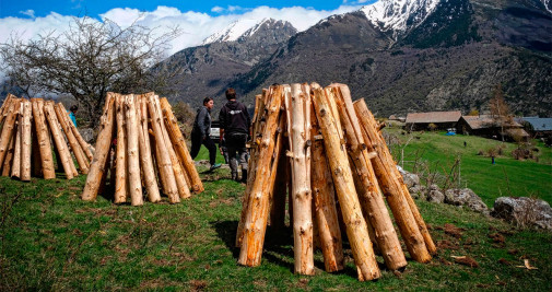 Secado de las fallas en forma de pirámide en Isil / CEDIDA