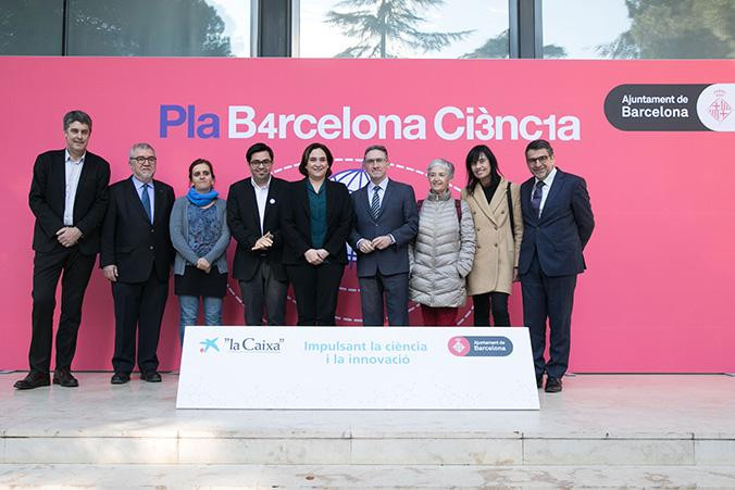 Autoridades en la presentación del acuerdo / LA CAIXA