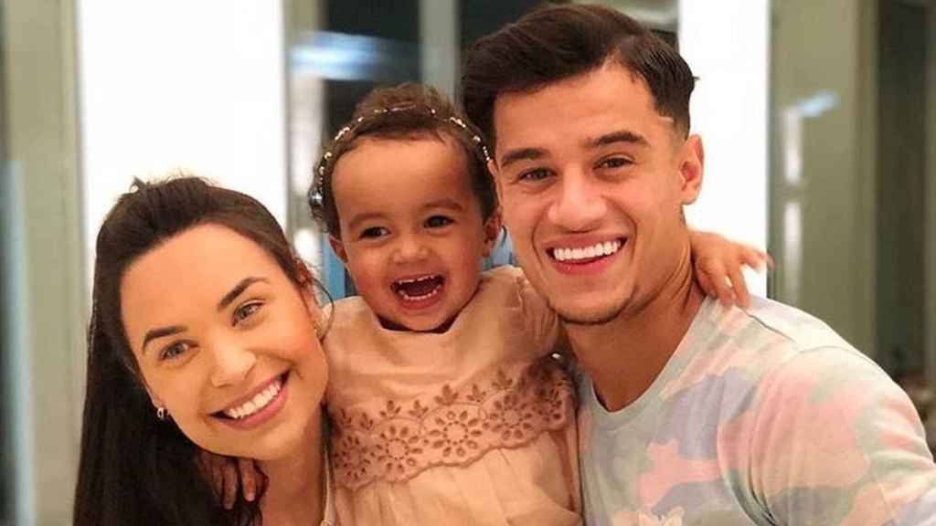 Coutinho celebra el Fin de Año con su familia / REDES