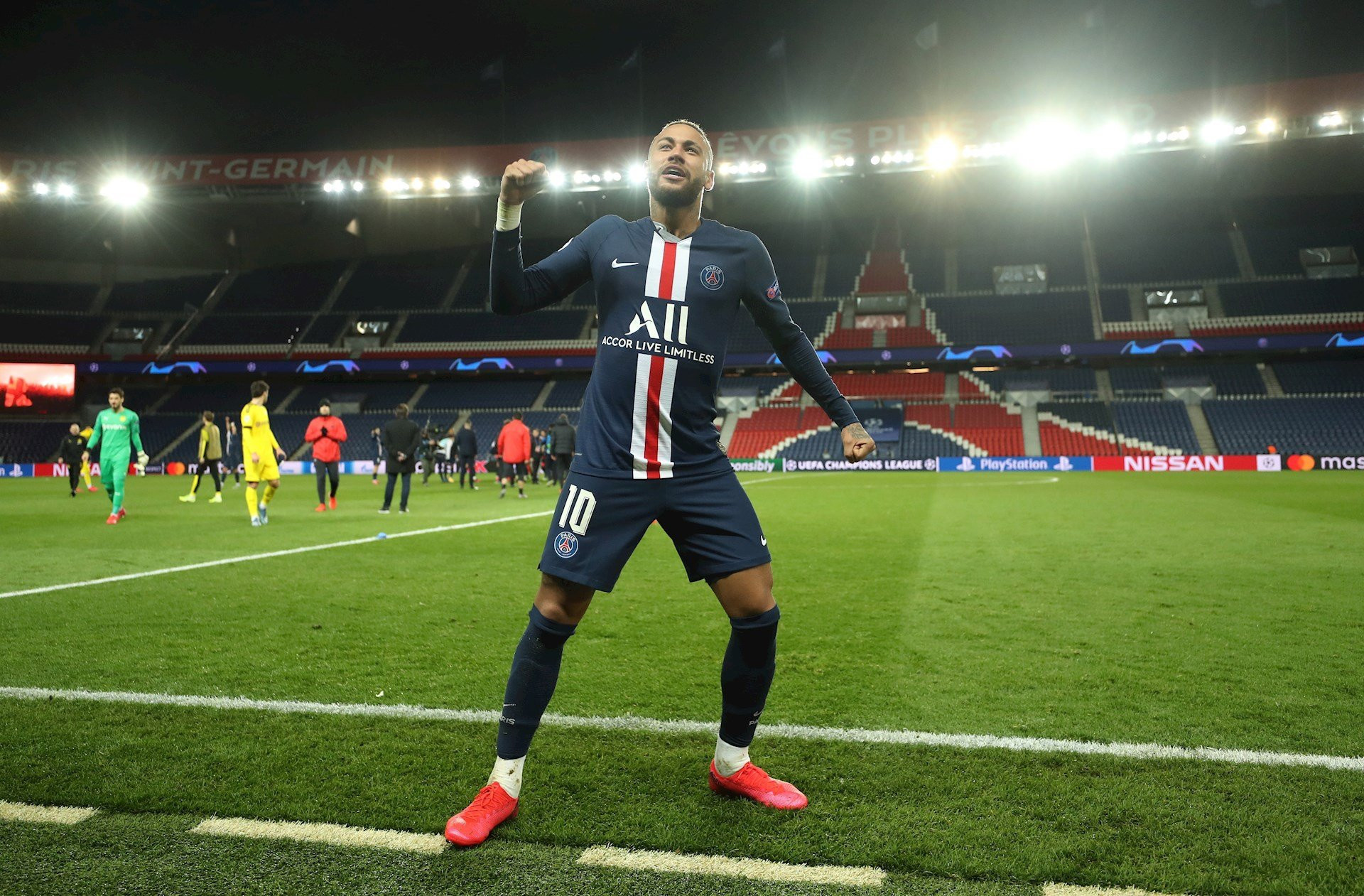 Neymar celebra el gol contra el Borussia Dortmund / EFE