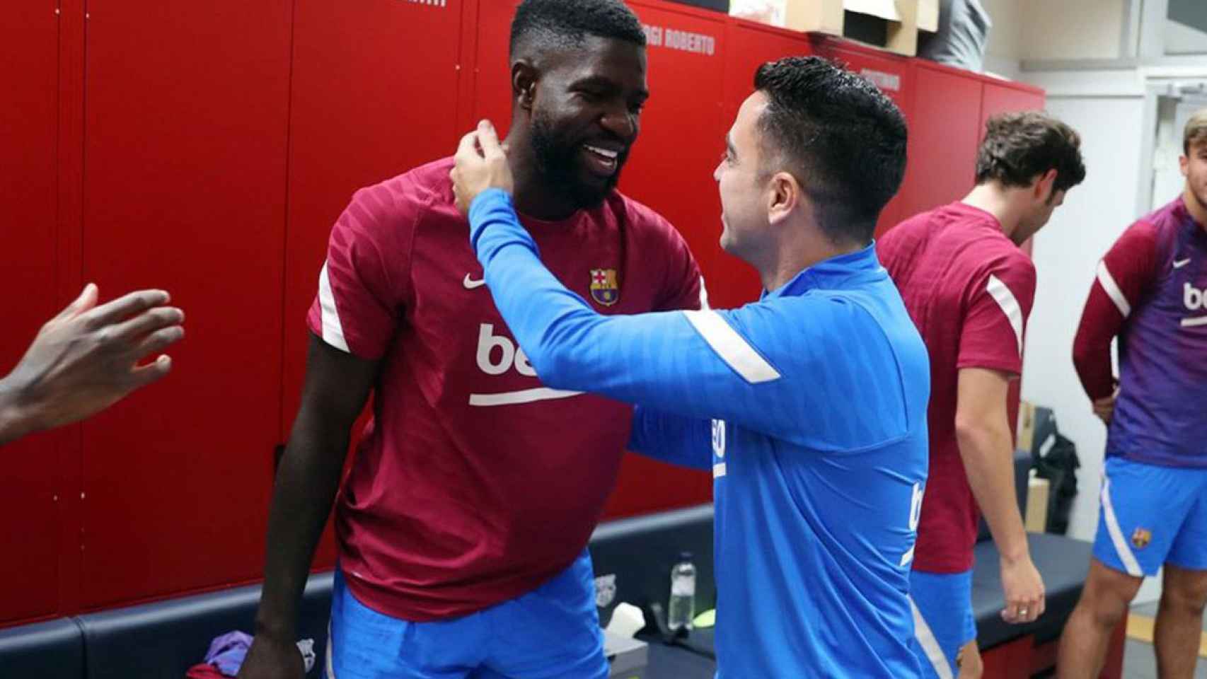 Xavi Hernández y Samuel Umtiti mantienen una buena y cordial relación / FCB