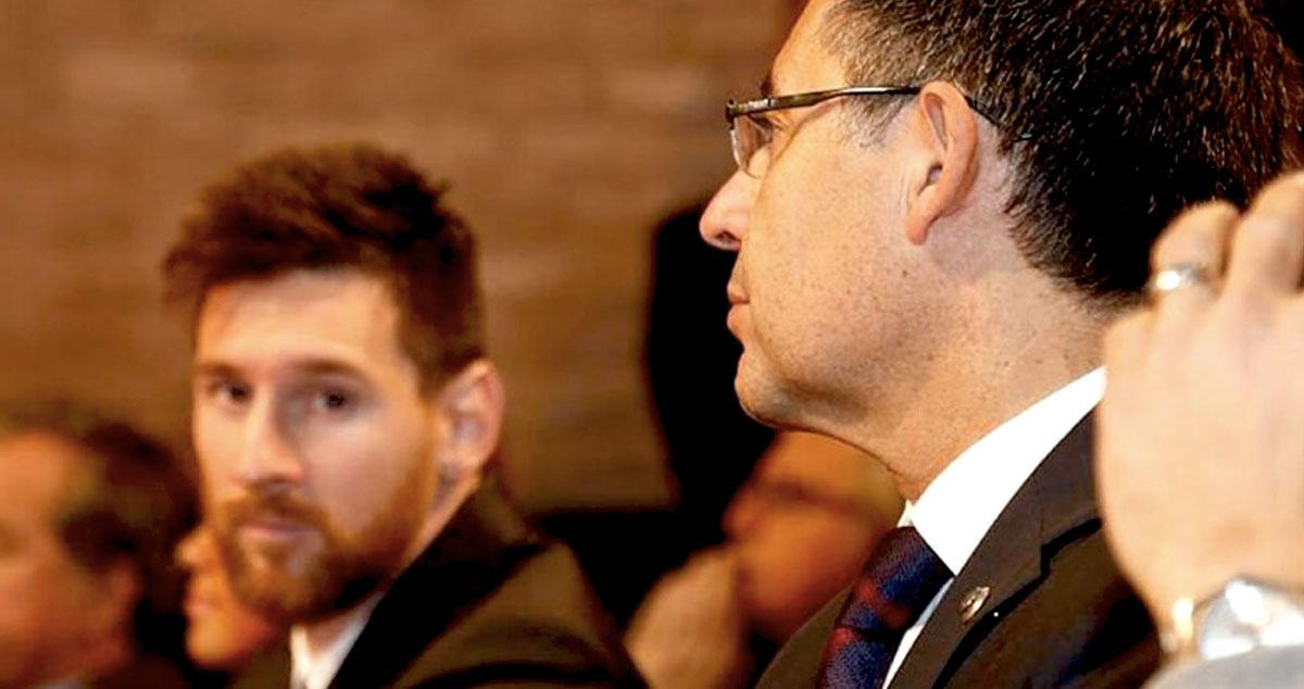 Leo Messi y Josep Maria Bartomeu en una gala de la Bota de Oro / EFE