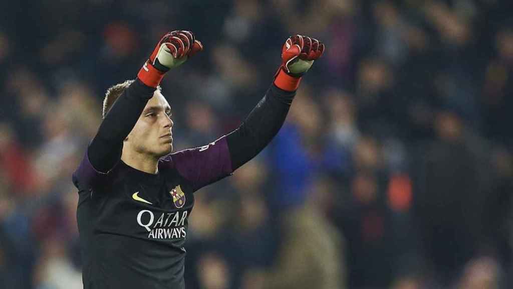 Una foto de archivo de Jasper Cillessen durante un partido con el Barça / EFE