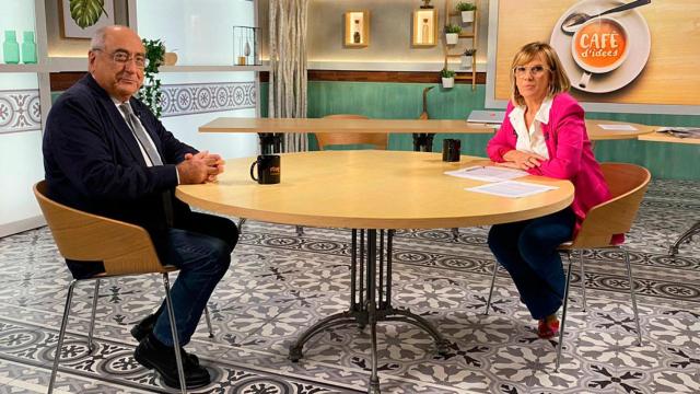 El consejero de Innovación y Universidades, Joaquim Nadal, con la periodista Gemma Nierga en 'Café d'Idees' / RTVE