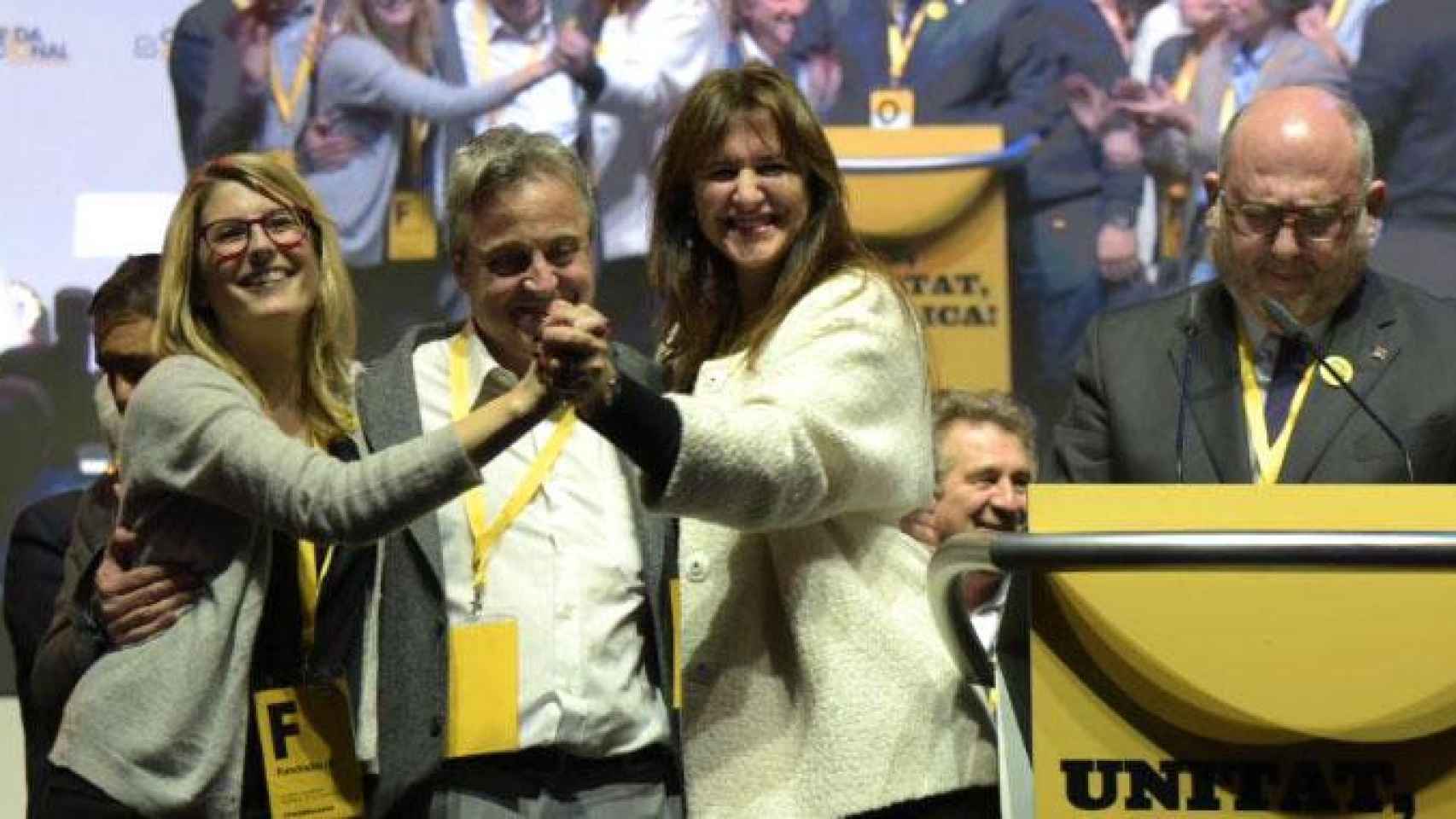 Antoni Morral junto a Elsa Artadi, Laura Borràs y Eduard Pujol en el congreso fundacional de la Crida / CRIDA