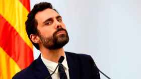 El presidente del Parlament, Roger Torrent en una comparecencia / EFE