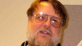 Ray Tomlinson, considerado el padre del correo electrónico.