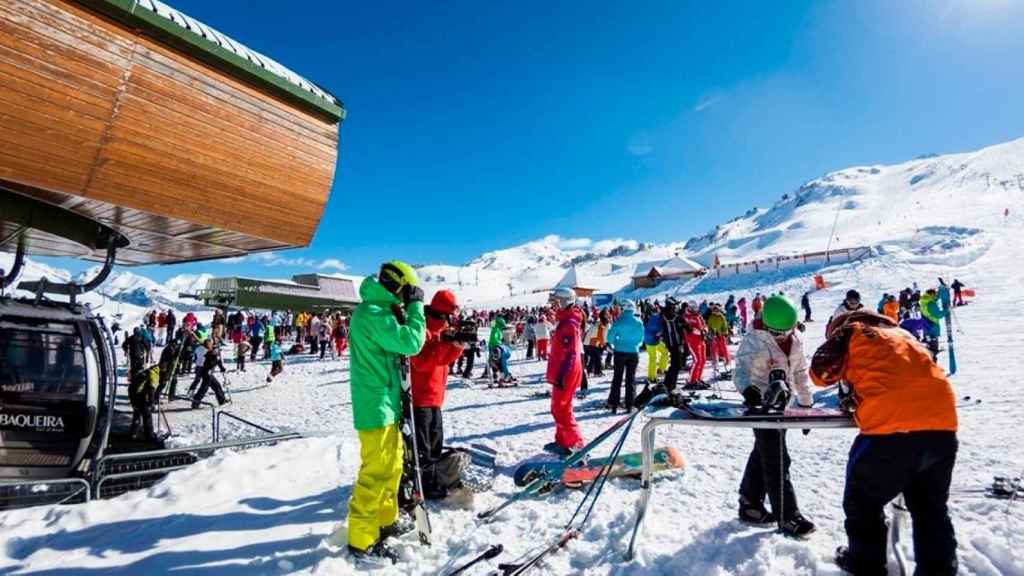 Vall d'Aran y Cerdanya con problemas de alojamientos temporales para trabajadores. La estación de Baqueira-Beret, en el Vall d'Aran, en temporada alta / BAQUEIRA BERET