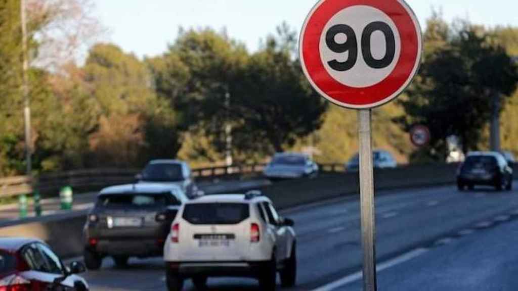 Carretera con la velocidad máxima limitada a 90 kilómetros por hora / EFE