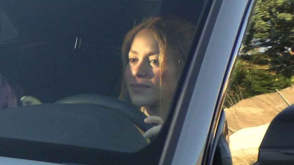 Shakira sale de su casa en Barcelona / EP