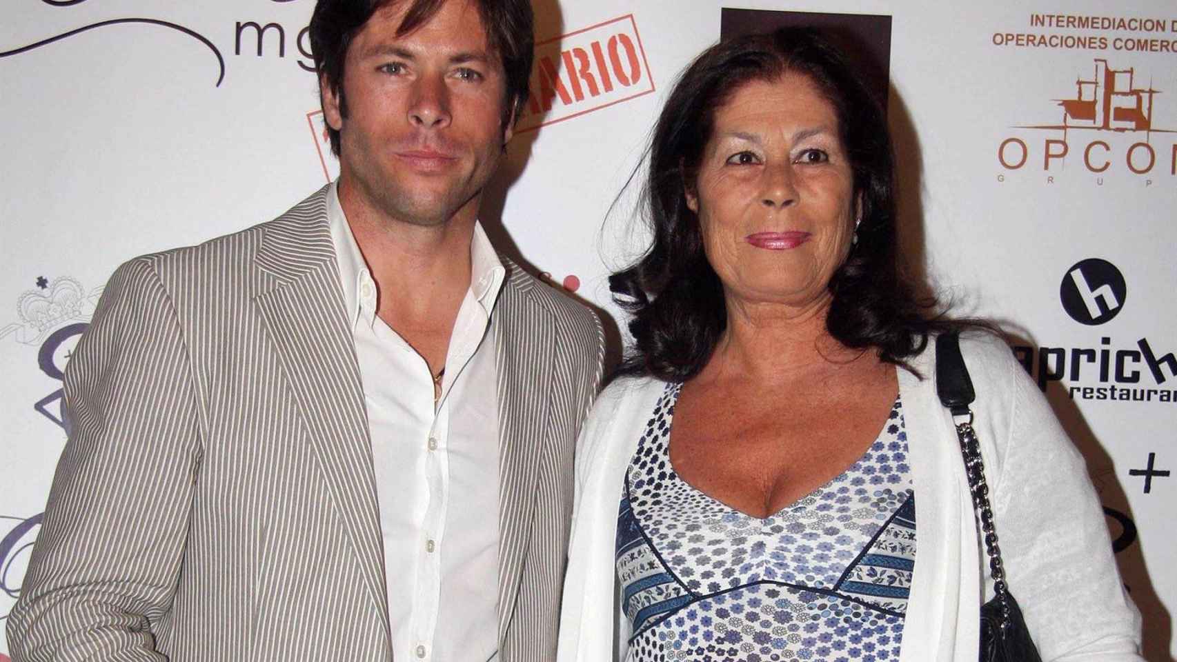 La invitada del segundo especial de 'Cantora': la hermana de Paquirri, Teresa Rivera, junto a su hijo, José Antonio Canales Rivera / EP