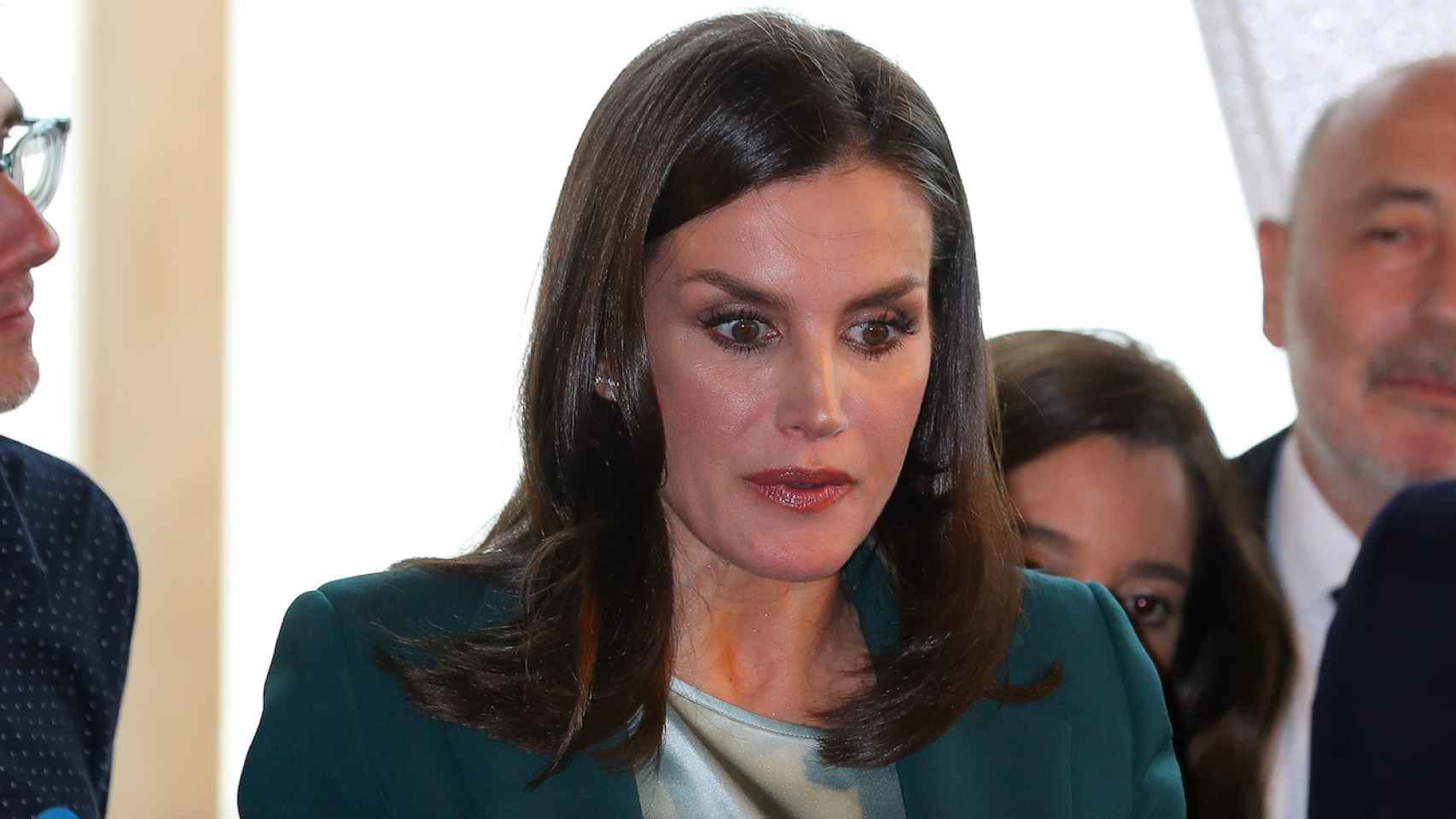 Letizia Ortiz sorprende a todos reapareciendo con el pelo repleto de canas / AGENCIAS