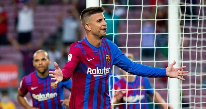 La alegría de Gerard Piqué tras marcar ante la Real Sociedad / FCB