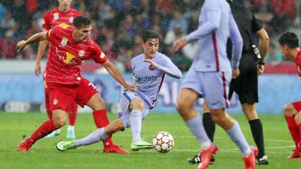 Pablo Paez Gavira, Gavi, en una acción durante la pre-temporada, conra el Salzburgo / FCB