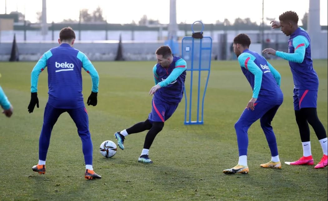 Leo Messi en el entrenamiento previo al partido de Copa del Rey contra el Rayo Vallecano / FC BARCELONA