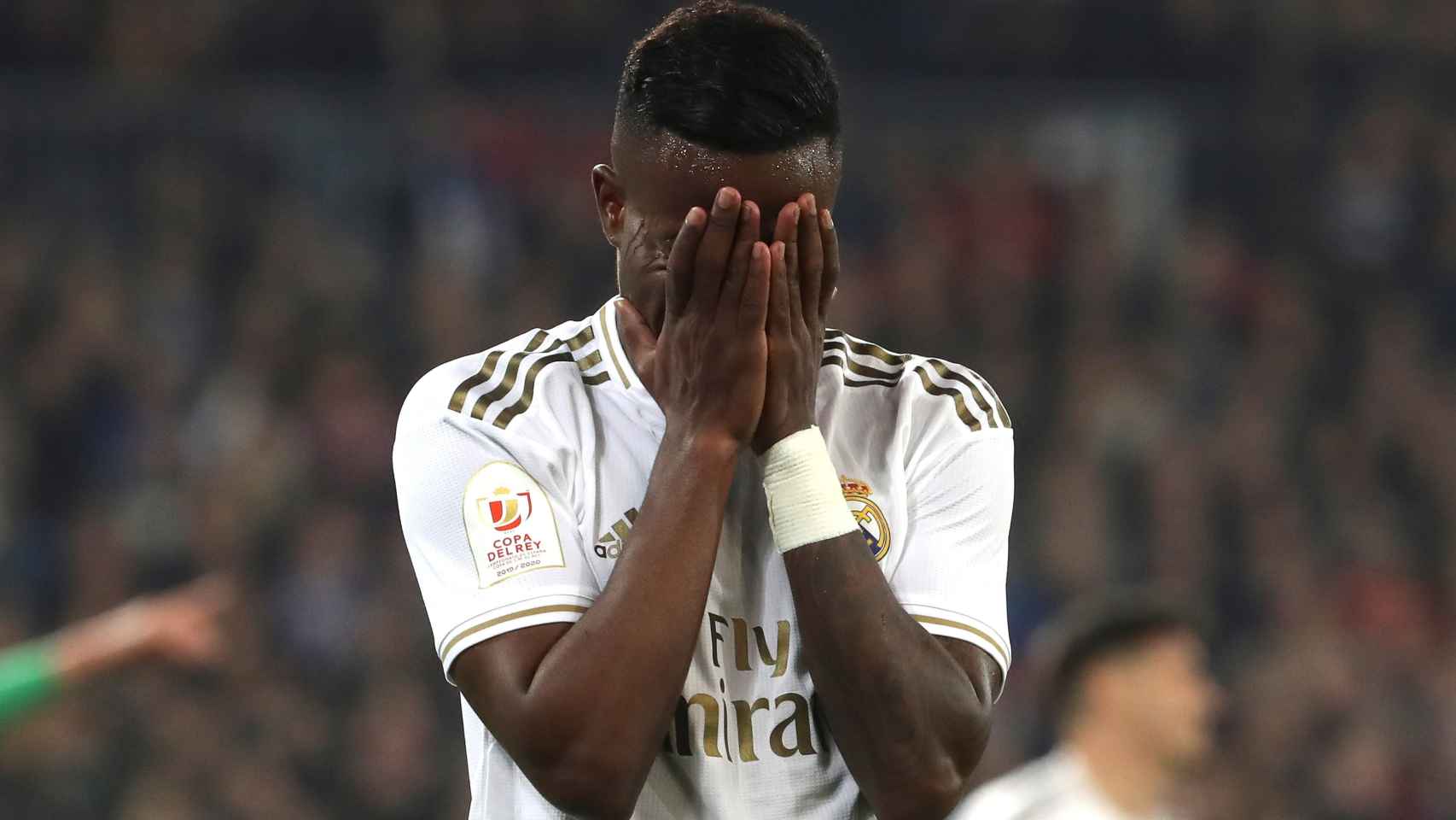 Vinicius lamenta una ocasión ante la Real Sociedad | EFE