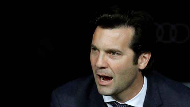 Una foto de Santiago Solari en el banquillo del Bernabéu / EFE