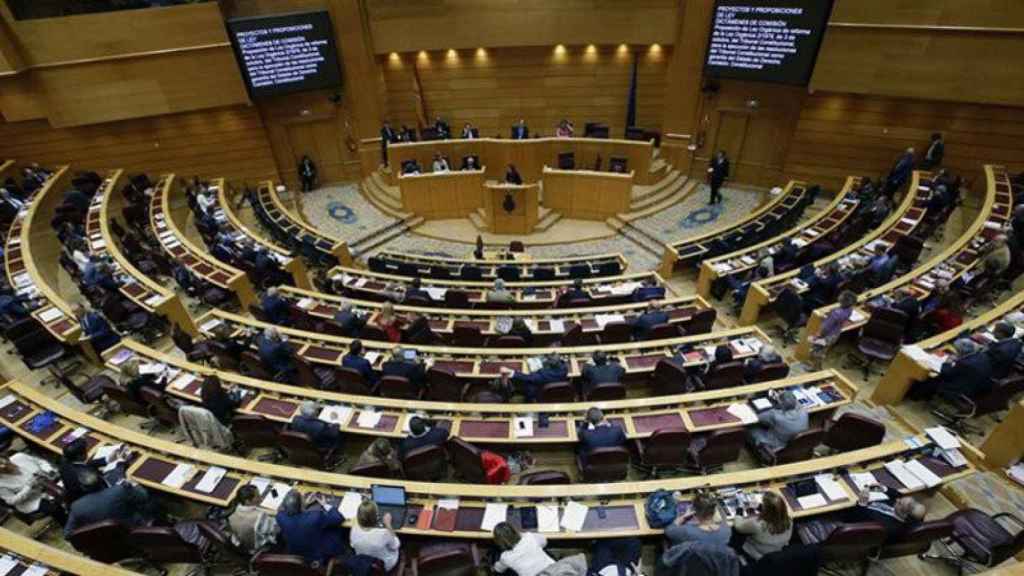 El pleno del Senado, durante el debate de la reforma del TC, este jueves.