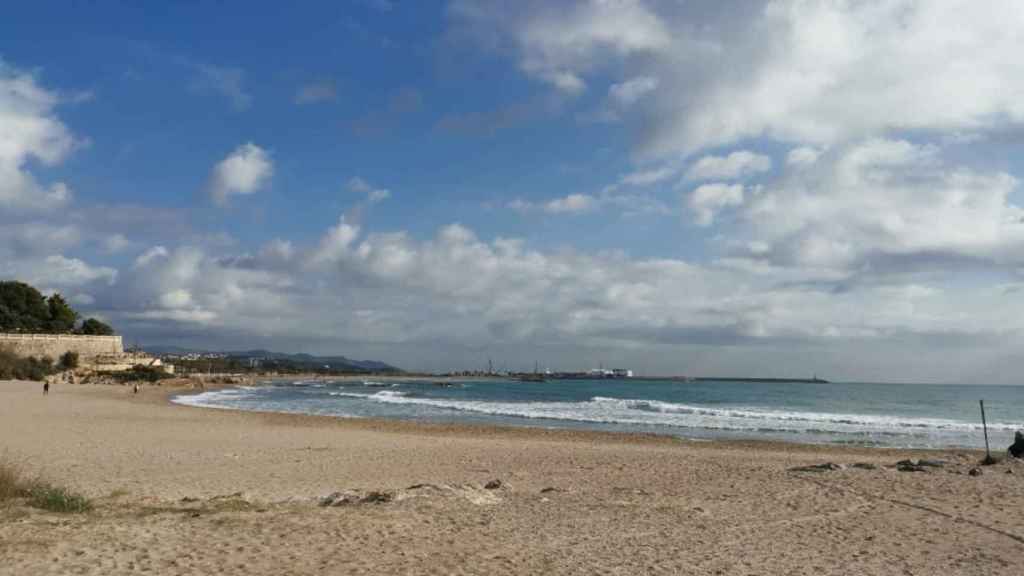 Playa de Sant Gervasi en Vilanova i la Geltrú /CD