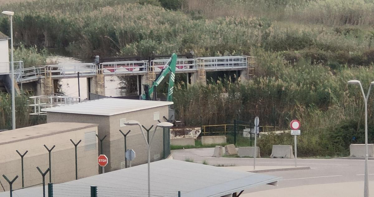 La zona fluvial cercana a la T1 del aeropuerto donde se halló el cadáver / CARLOS MANZANO - CG