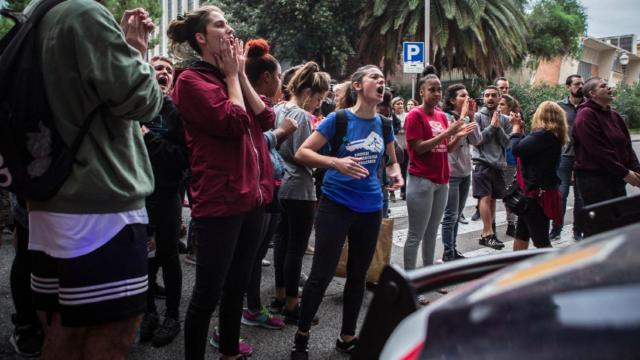 Una protesta contra el desalojo del llamado 'Bloc Llavors', arrebatado por okupas a Vauras Investment / CG