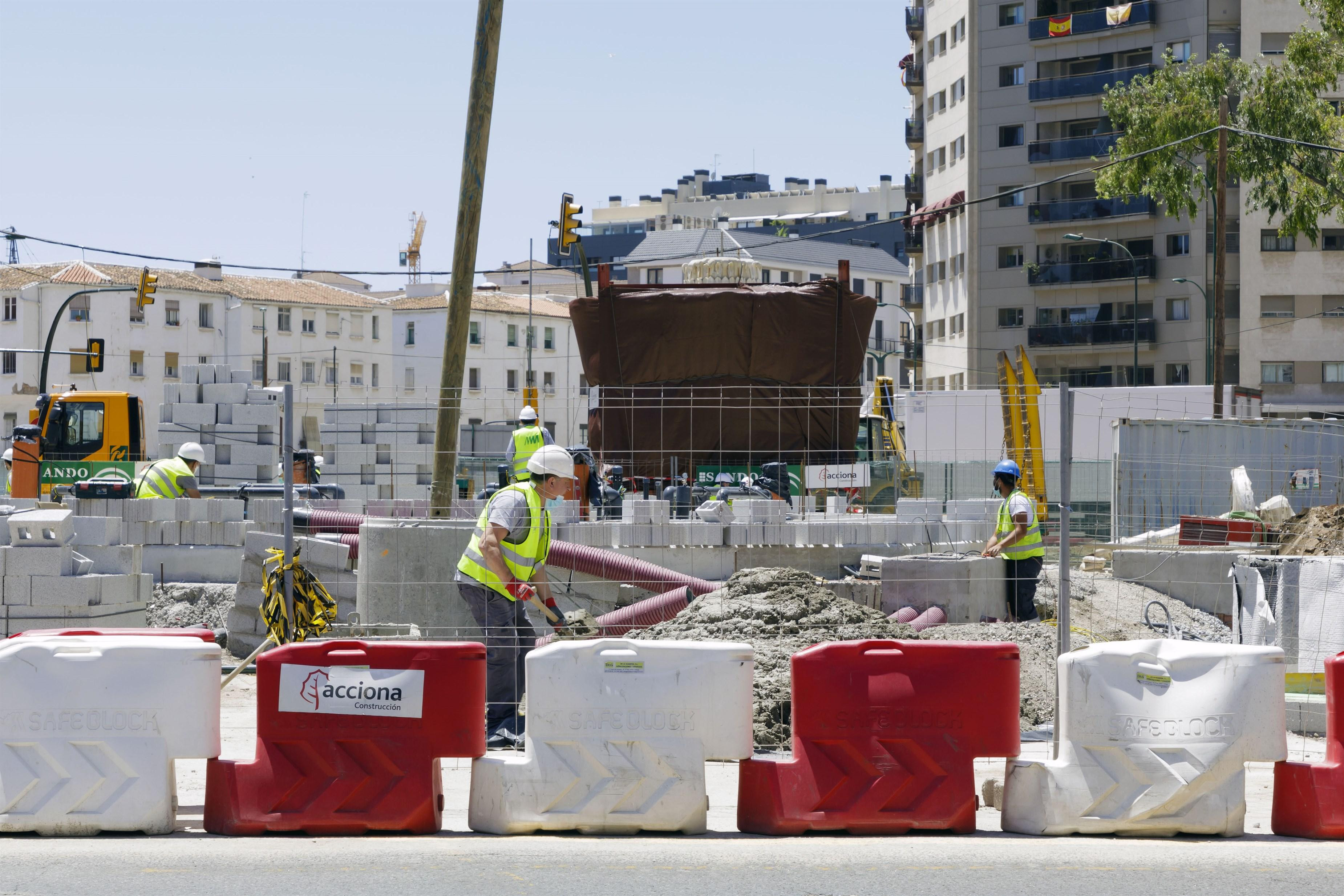 Trabajos de obra pública en Andalucía / EP