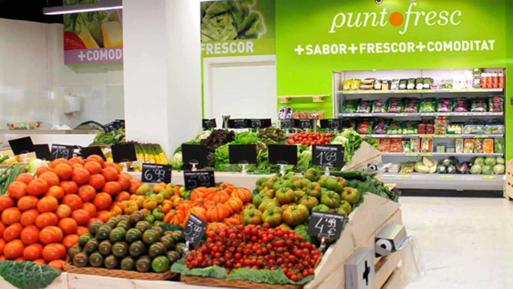 El interior de una tienda de la treintena que tiene Punt Fresc en Cataluña.