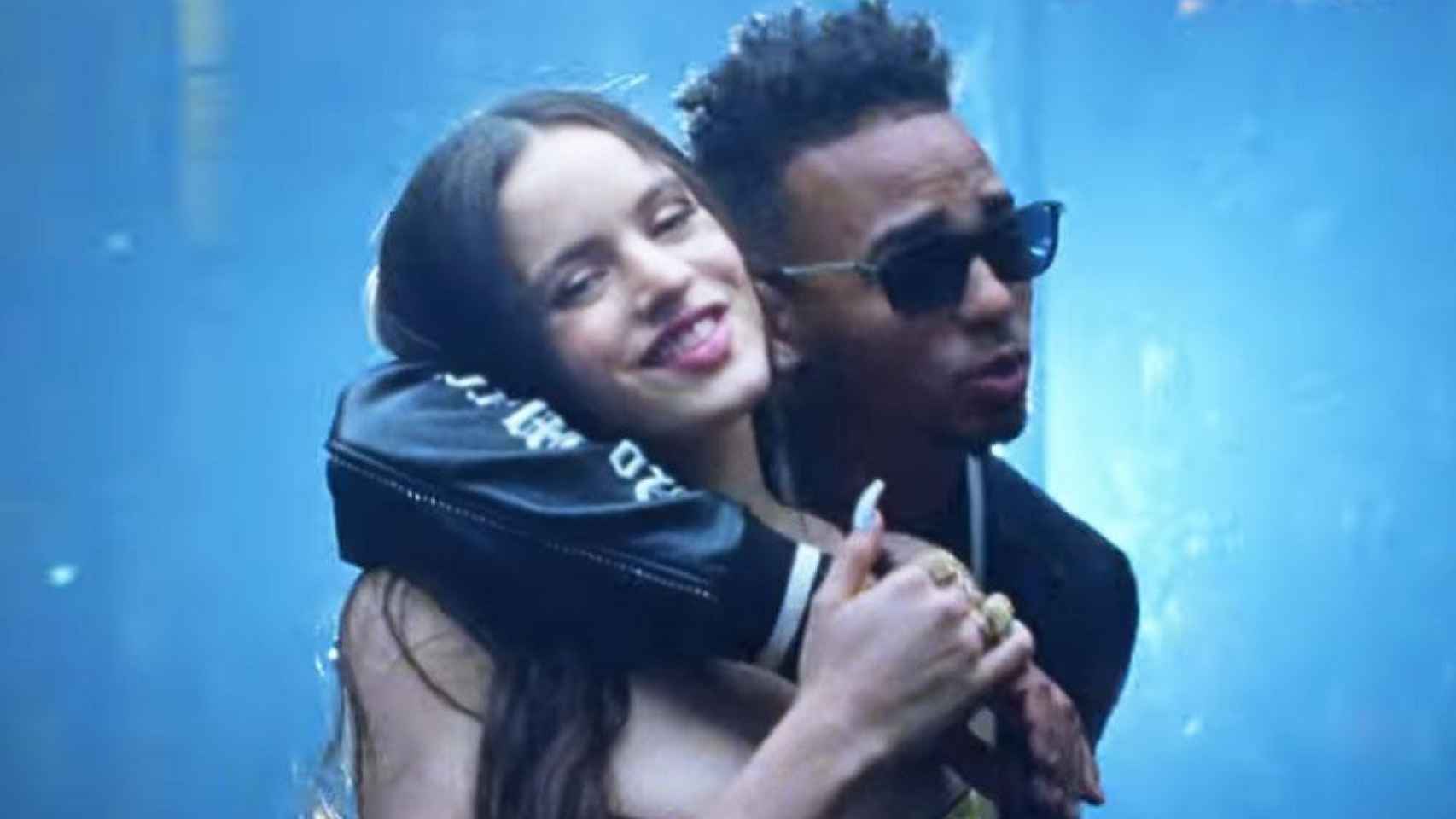 Rosalía y Ozuna en el nuevo videoclip 'Yo x Ti; Tú x Mi' / CG