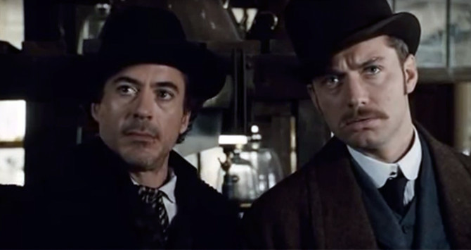 Robert Downey Jr., como Sherlock Holmes, y Jude Law, como Watson