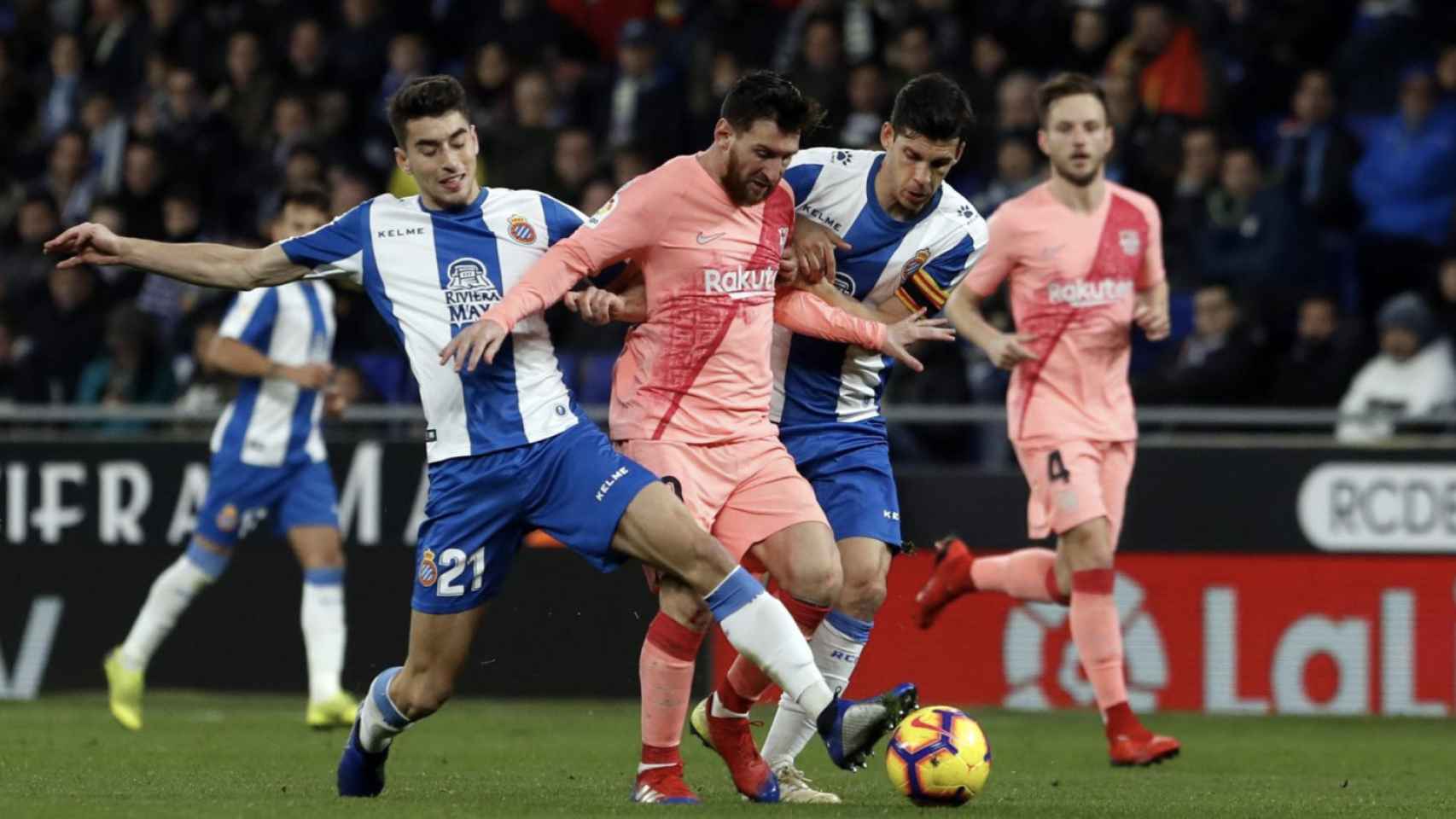 Una foto de Messi durante el partido contra el RCD Espanyol / FCB