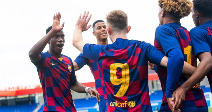 Los jugadores del juvenil celebran el primer gol contra el Borussia Dortmund / TWITTER